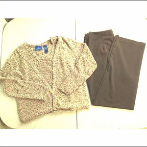 JH Collectibles Women's Sz Large Textured Sweater
